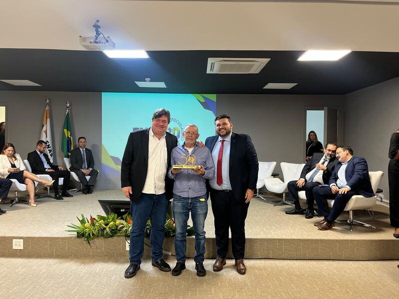 Fernando Brandão homenageado por sua contribuição histórica à normatização e implantação do SUAS (Dezembro/2025)